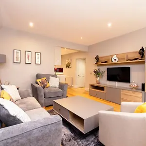 Joivy Splendid Flat Near Castle Appartement